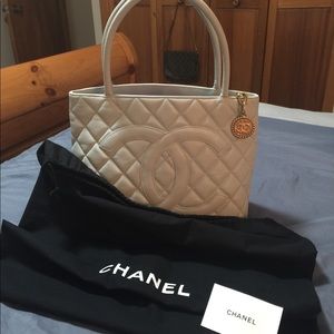 AUTHENTIC CHANEL MEDALLION BAG